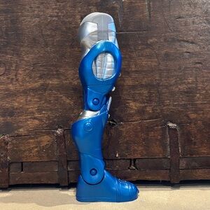 DC Universe Multiverse Figure: Anti-Monitor Right Leg Build-a-Figure CNC